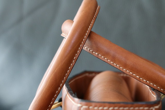 does-vinegar-remove-stains-from-leather